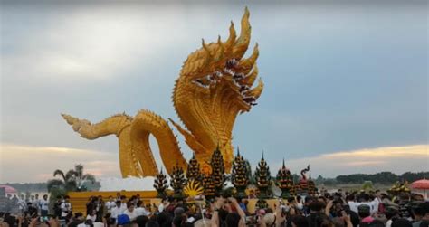  Yai Nang: The Mythical Serpent of Ancient Siam and its Lessons on Nature's Power!